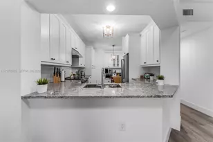 10730 NW 66th St, Doral, FL 33178 - Photo 11