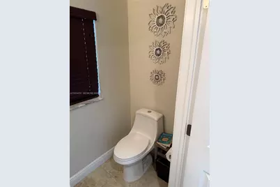 6951 W Wedgewood Ave #0, Davie, FL 33331 - Photo 17