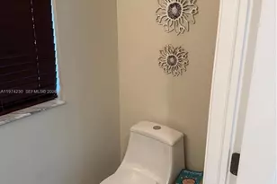 6951 W Wedgewood Ave, Davie, FL 33331 - Photo 17