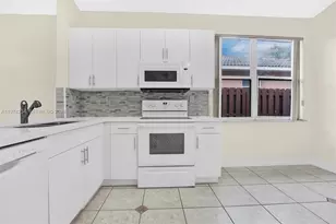 9437 SW 183rd Terrace, Palmetto Bay, FL 33157 - Photo 7