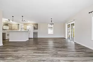 2325 SW 83rd Ave, Davie, FL 33324 - Photo 9