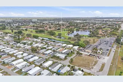 2325 SW 83rd Ave, Davie, FL 33324 - Photo 39