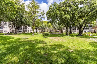 2649 NW 48th Ter #237, Lauderdale Lakes, FL 33313 - Photo 7