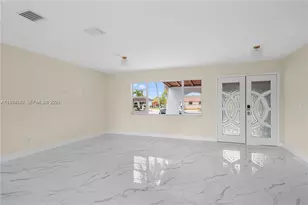 10700 SW 70th St, Miami, FL 33173 - Photo 3