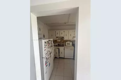 220 SW 9th Ave #510, Hallandale Beach, FL 33009 - Photo 3