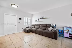 930 SW 147th Ct, Miami, FL 33194 - Photo 5