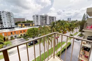3665 NE 167th St, North Miami Beach, FL 33160 - Photo 17