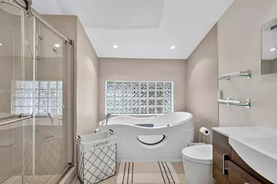 221 NE 212th St, Miami, FL 33179 - Photo 13