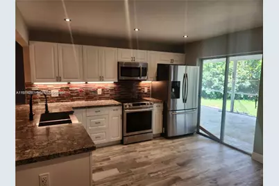 107 S 18th Ave S #_, Lake Worth, FL 33460 - Photo 3