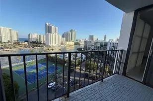 1000 Parkview Dr, Hallandale Beach, FL 33009 - Photo 11