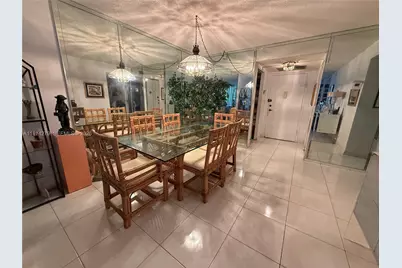 1000 Parkview Dr #1022, Hallandale Beach, FL 33009 - Photo 3