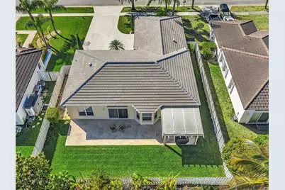 19033 NW 23rd Ct, Pembroke Pines, FL 33029 - Photo 3