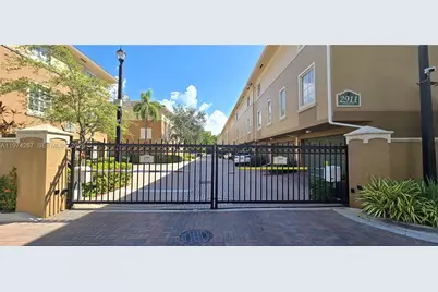 2945 NE 185th St #1412, Aventura, FL 33180 - Photo 39