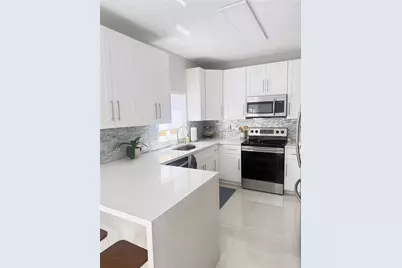 4106 NE 25th St, Homestead, FL 33033 - Photo 9