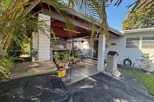 15 NE 130th St, North Miami, FL 33161 - Photo 3