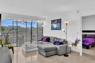 20335 W Country Club Dr, Aventura, FL 33180 - Photo 27