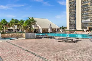 20335 W Country Club Dr, Aventura, FL 33180 - Photo 15