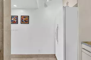 20335 W Country Club Dr, Aventura, FL 33180 - Photo 31