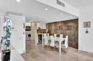 20335 W Country Club Dr, Aventura, FL 33180 - Photo 25