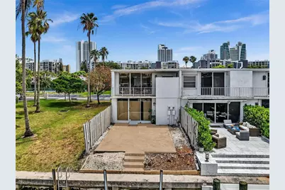 825 NE 26th Ave, Hallandale Beach, FL 33009 - Photo 5