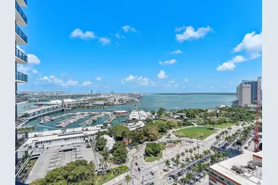 398 NE 5th St #1915, Miami, FL 33132 - Photo 3