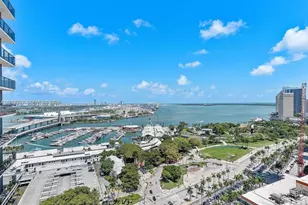 398 NE 5th St, Miami, FL 33132 - Photo 3