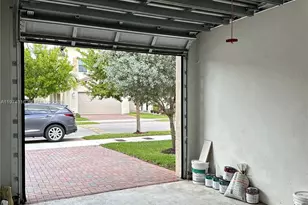 3278 W 97th Terrace, Hialeah, FL 33018 - Photo 63