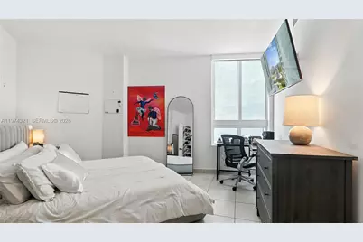 1900 N Bayshore Dr #2810, Miami, FL 33132 - Photo 11