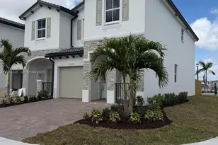 2556 SE 27th Ct, Homestead, FL 33035 - Photo 1