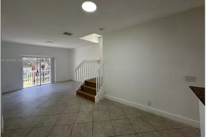 1972 NE 5th St #7972, Boynton Beach, FL 33435 - Photo 5