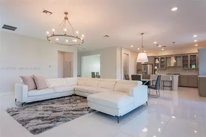 8555 E Baypoint Cir, Parkland, FL 33076 - Photo 3