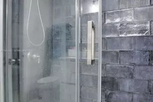 850 Sorrento Dr, Weston, FL 33326 - Photo 13