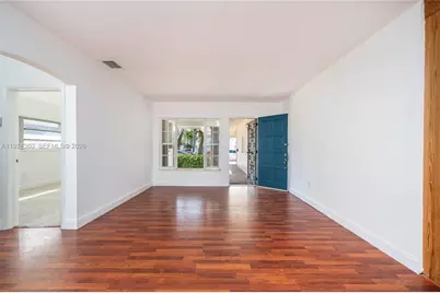 7027 Trouville Esplanade, Miami Beach, FL 33141 - Photo 11