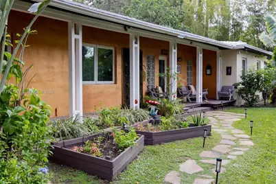 750 NE 120th St, Biscayne Park, FL 33161 - Photo 7