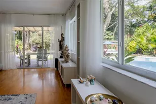 750 NE 120th St, Biscayne Park, FL 33161 - Photo 13