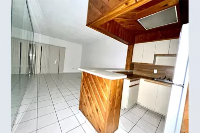 4370 NW 11th St #103, Miami, FL 33126 - Photo 3