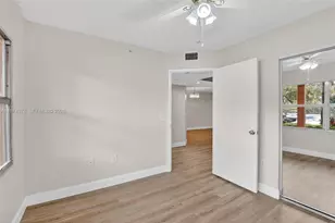 701 SW 142nd Ave, Pembroke Pines, FL 33027 - Photo 9