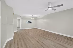 701 SW 142nd Ave, Pembroke Pines, FL 33027 - Photo 17