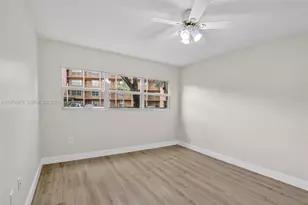 701 SW 142nd Ave, Pembroke Pines, FL 33027 - Photo 23