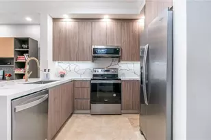 16275 Collins Ave, Sunny Isles Beach, FL 33160 - Photo 9