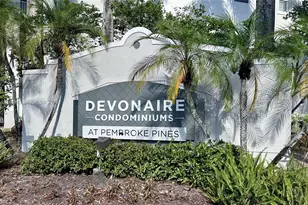 11185 SW 6th St, Pembroke Pines, FL 33025 - Photo 1
