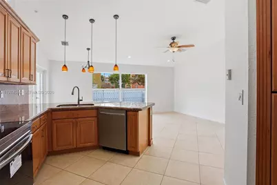 12930 SW 20th St, Miramar, FL 33027 - Photo 13