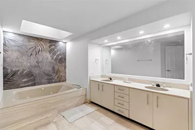 20191 E Country Club Dr #407, Aventura, FL 33180 - Photo 19