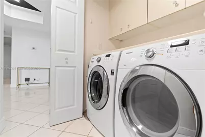 20191 E Country Club Dr #407, Aventura, FL 33180 - Photo 31