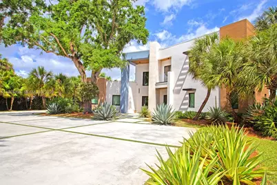 12021 NW 4th St, Plantation, FL 33325 - Photo 3