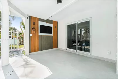 1830 NW 32nd St, Oakland Park, FL 33309 - Photo 17