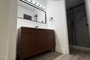 237 Lake Frances Dr, West Palm Beach, FL 33411 - Photo 9