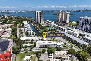 1631 NE 114th St, Miami, FL 33181 - Photo 13