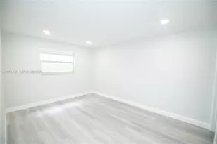 8704 NW 35th St, Coral Springs, FL 33065 - Photo 11