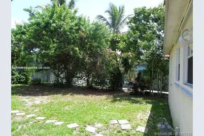 1925 Thomas St #1925, Hollywood, FL 33020 - Photo 23